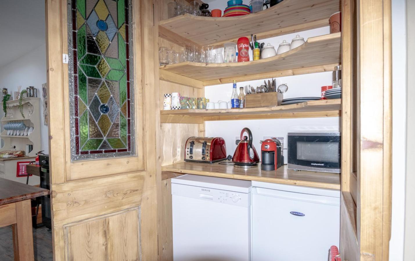 Stylish 2 Bedrooms Cosy & Bright Cottage, Pet Friendly, Sleeps 5, Titchfield Village - Summer Special Offer!! - By Blue Puffin Stays Екстер'єр фото